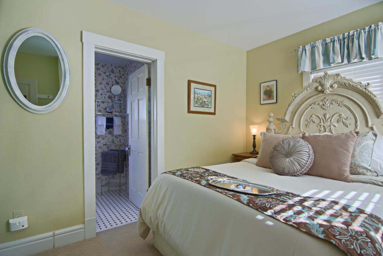 North Lodge On Oakland Bed And Breakfast Ашвил Екстериор снимка