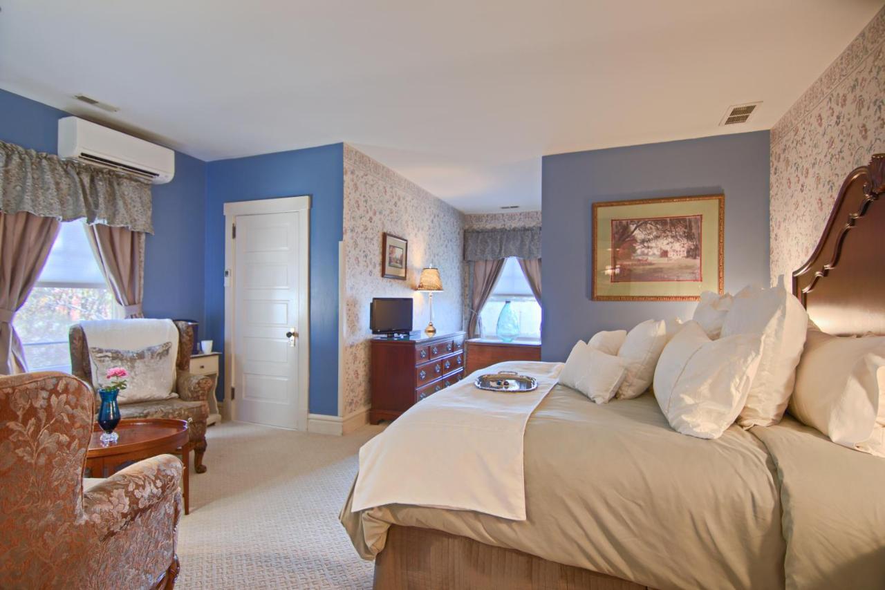 North Lodge On Oakland Bed And Breakfast Ашвил Екстериор снимка